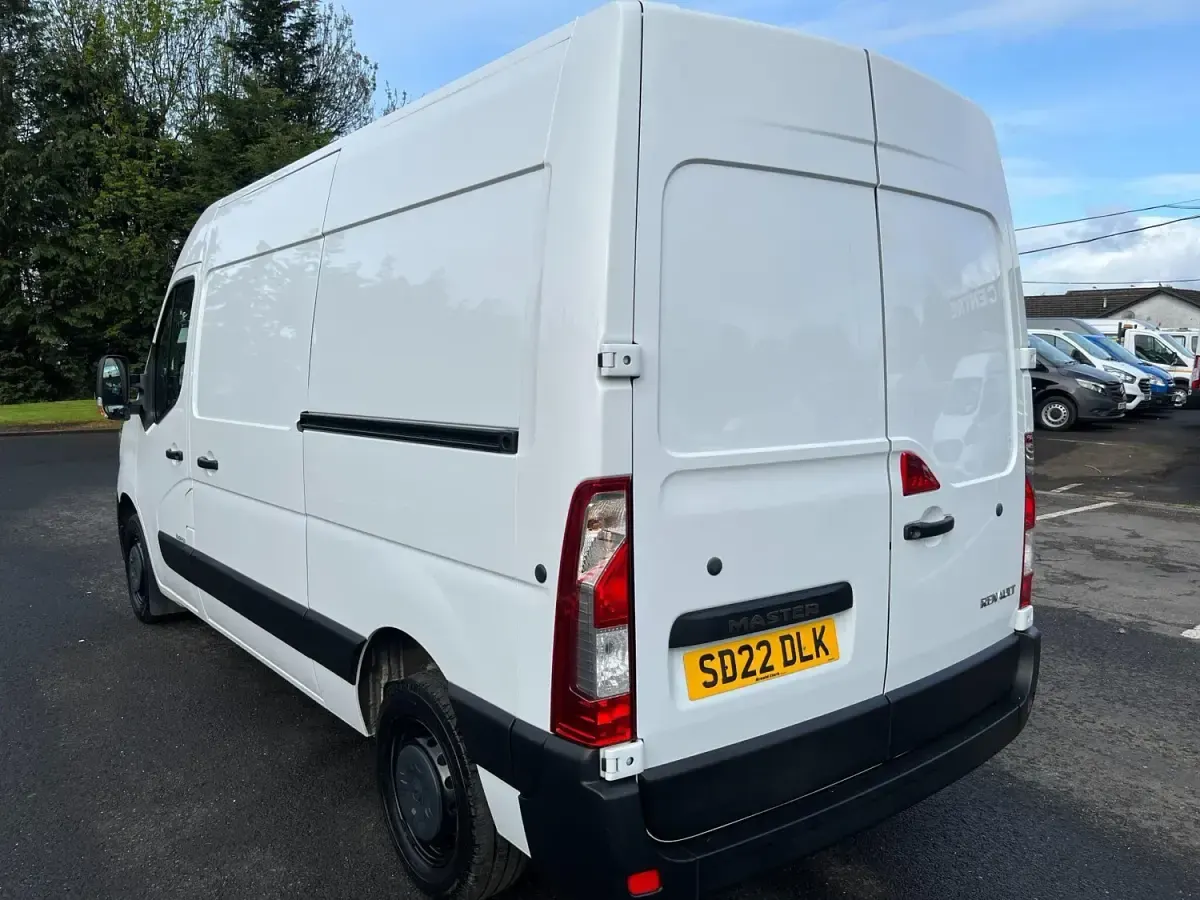 Używany Renault Master Business 2022 Biały Minivan