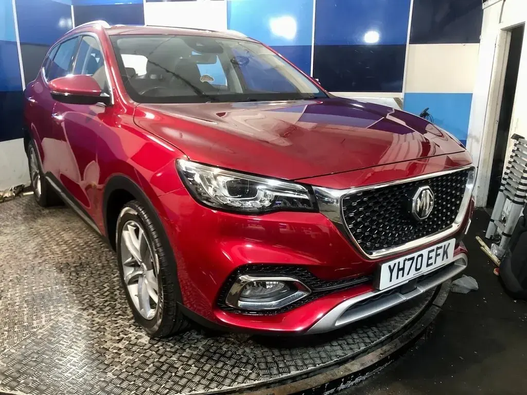 Used MG HS Exclusive 162 HP (119 kW) 2020 Red SUV