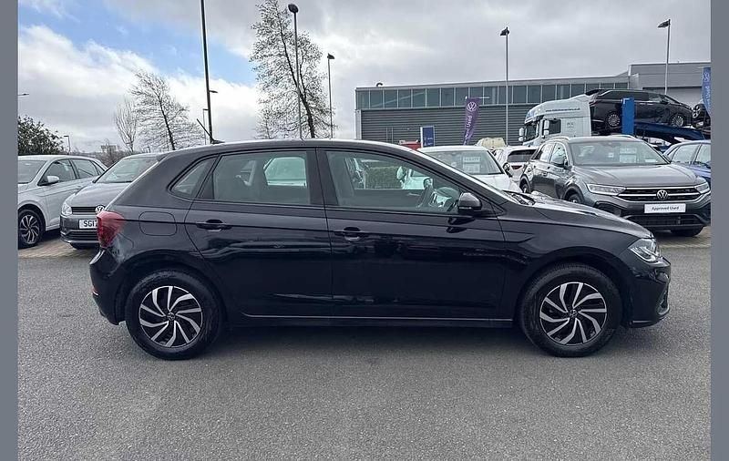 Used VW Polo Life 95 HP (69 kW) 2023 Black Hatchback