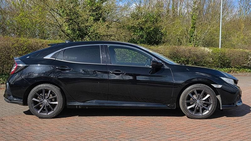 Begagnad Honda Civic SR 126 HK (92 kW) 2020 Svart Halvkombi