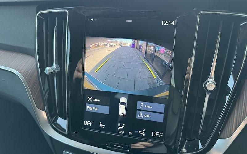 Used Volvo V60 Inscription 250 HP (183 kW) 2020 Grey Estate