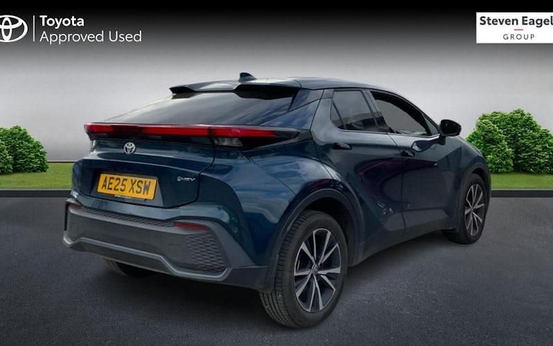 Used Toyota C-HR Design 140 HP (102 kW) 2026 SUV