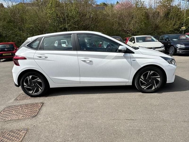 Used Hyundai i20 SE 2023 White Hatchback