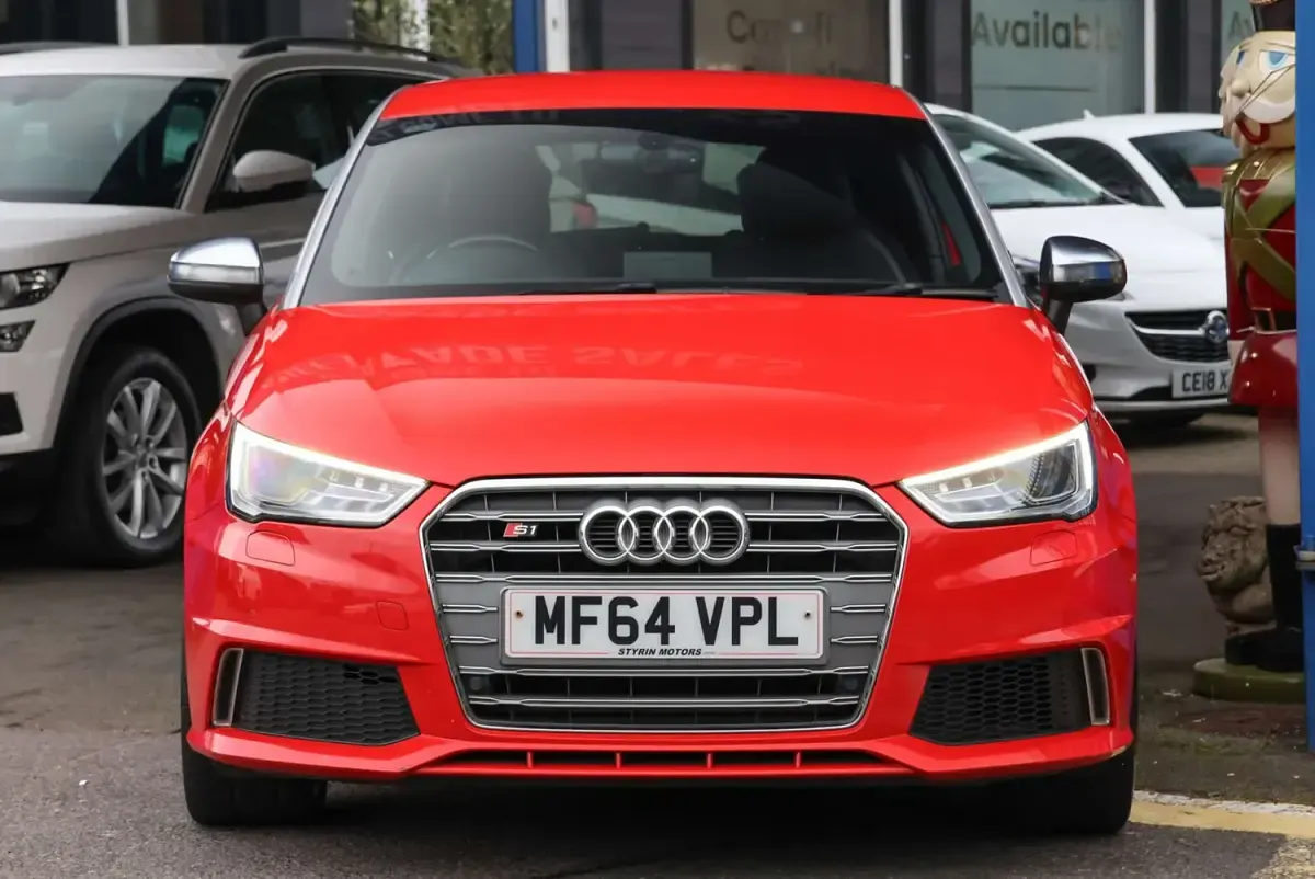 Used Audi A1 Design 256 HP (188 kW) 2014 Red Hatchback