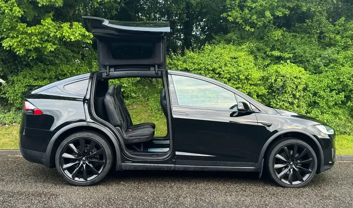 Used Tesla Model X 305 kW (416 HP) 2017 Black SUV