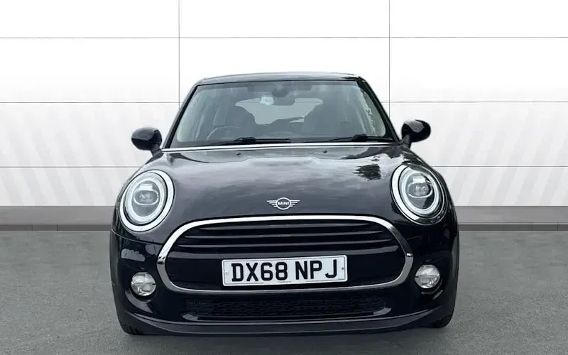 Used Mini Cooper Hatch 116 HP (85 kW) 2018 Black Hatchback