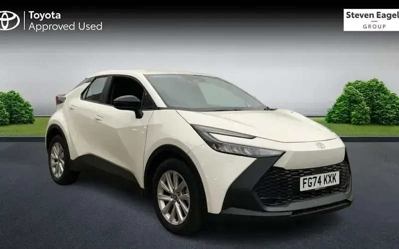 Used Toyota C-HR 140 HP (102 kW) 2024 SUV