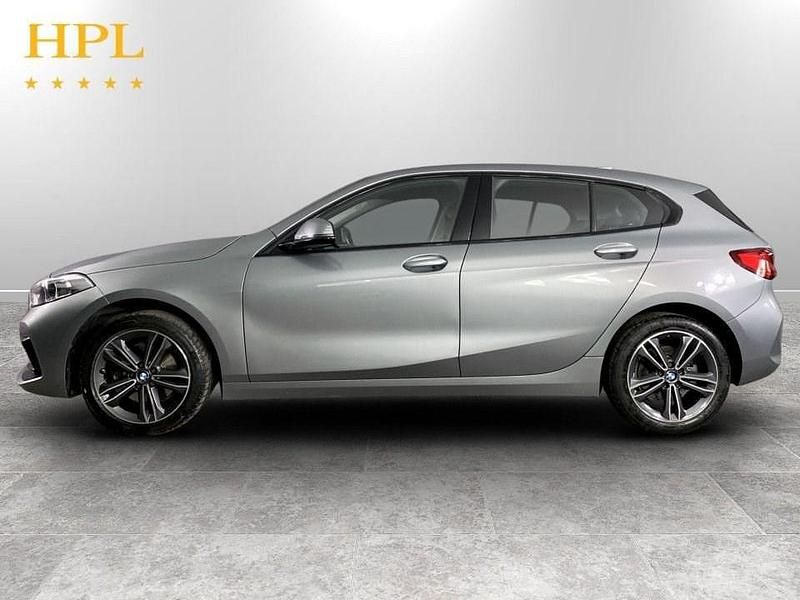 Used BMW 118 Sport Line 136 HP (100 kW) 2022 Grey Hatchback