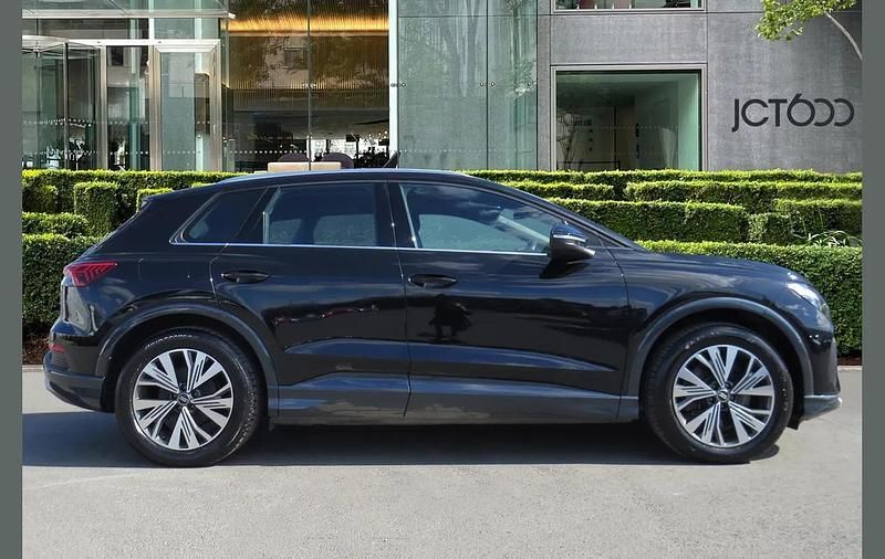 Used Audi Q4 e-tron Sport 150 kW (204 HP) 2023 Black SUV