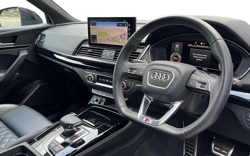 Used Audi Q5 Comfort 204 HP (150 kW) 2022 Black SUV