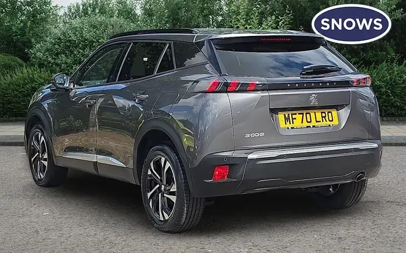 Used Peugeot 2008 Allure Premium 101 HP (74 kW) 2022 SUV