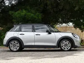 Used Mini Cooper Classic 114 kW (156 HP) 2025 Silver Hatchback
