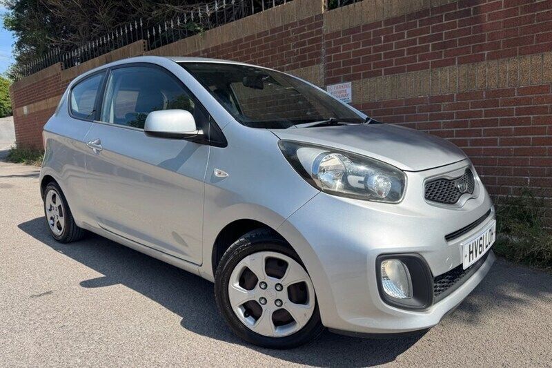 Silver Used 2011 Kia Picanto 2 Hatchback | £3,490 (Fair price) - Image 1/1