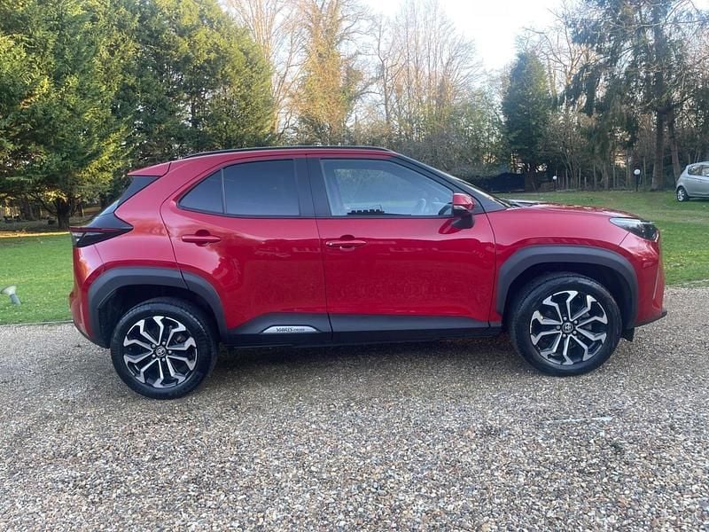 Used Toyota Yaris Hybrid Design 2024 Red Hatchback