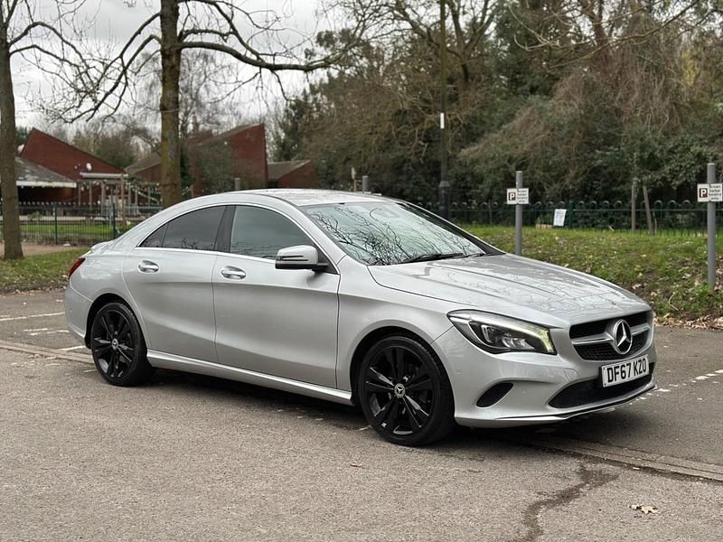 Used Mercedes CLA180 122 HP (89 kW) 2017 Silver Sedan