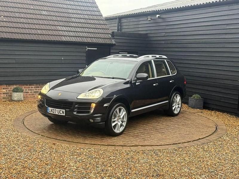 Used Porsche Cayenne 385 HP (283 kW) 2007 Black SUV