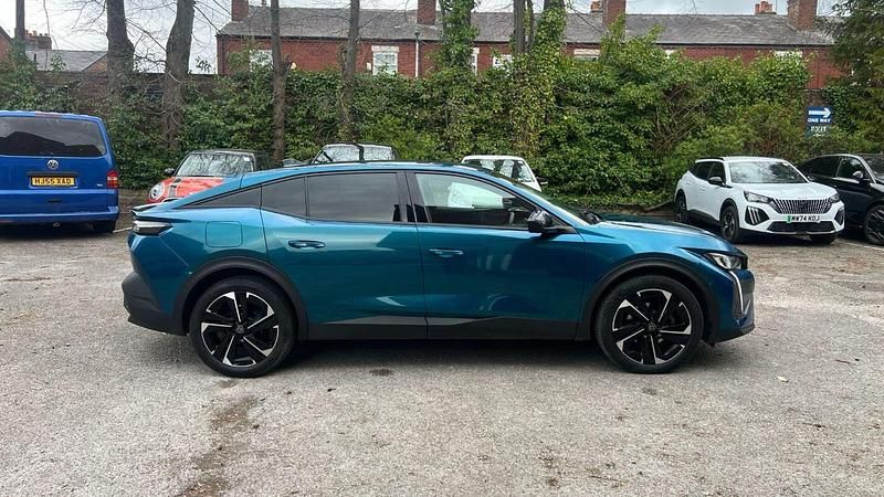 Used Peugeot 408 Allure Premium 129 HP (94 kW) 2023 Blue SUV