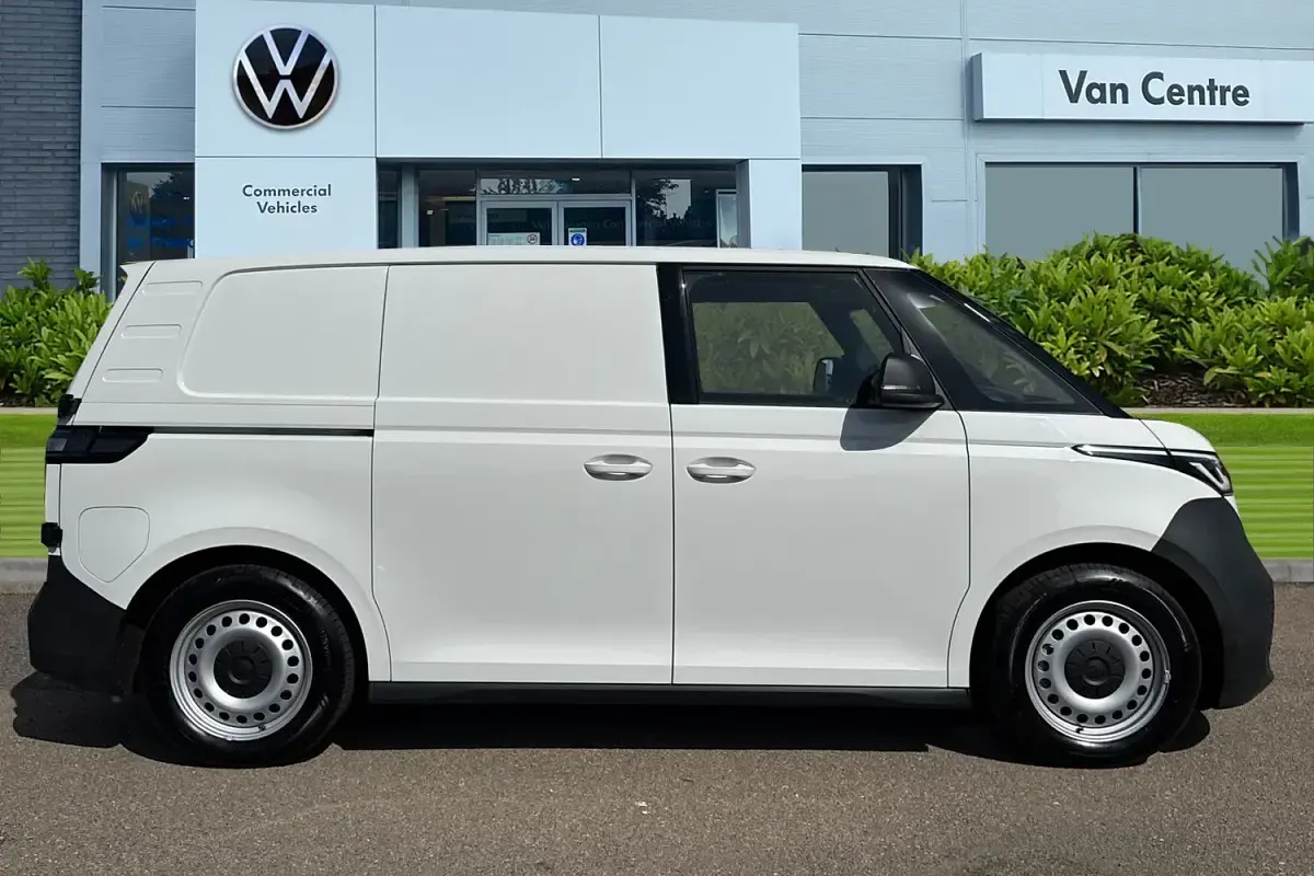Usado VW ID. Buzz 210 kW (286 HP) 2024 Branco Monovolume