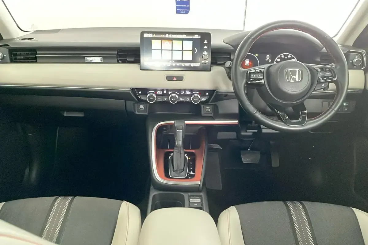 Używany Honda HR-V Advance 131 KM (96 kW) 2023 Szary SUV
