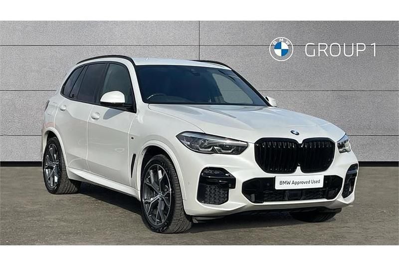 Mineral white Used 2022 BMW X5 M Sport SUV | £44,793 (Super price) - Image 1/4