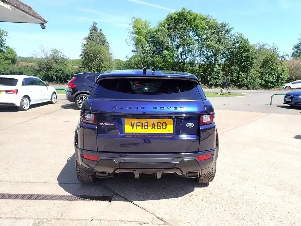 Używany Land Rover Range Rover evoque HSE Dynamic 240 KM (176 kW) 2018 Niebieski SUV