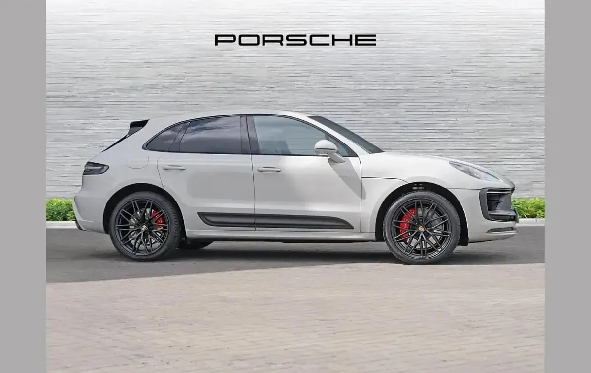 Used Porsche Macan 434 HP (319 kW) 2025 Grey SUV
