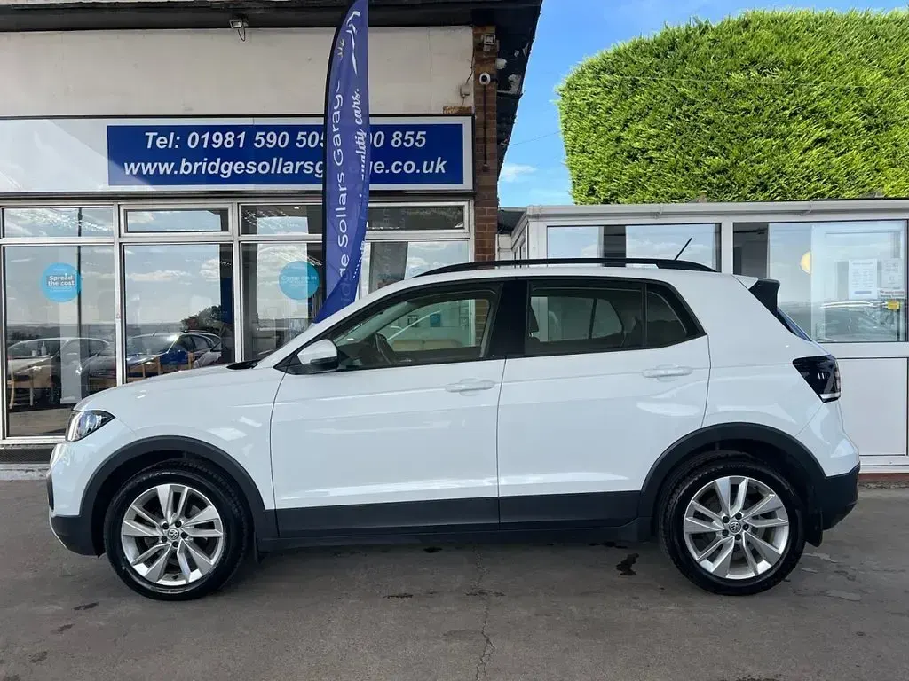 Used VW T-Cross SE 95 HP (69 kW) 2019 White SUV