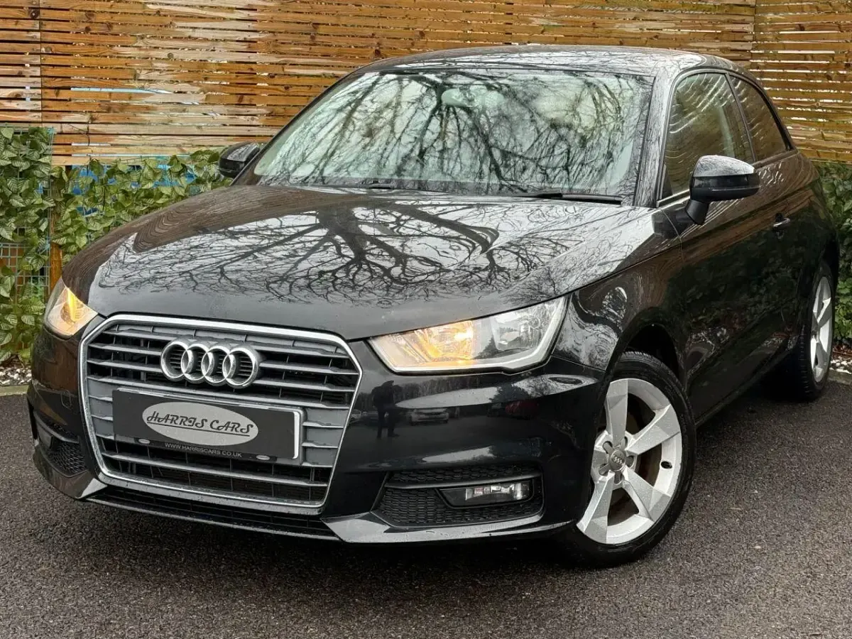 Used Audi A1 Sport 95 HP (69 kW) 2015 Black Hatchback