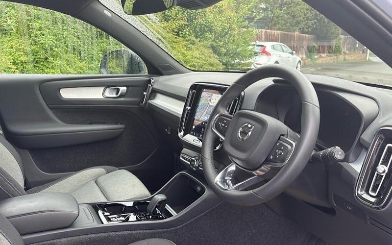 Used Volvo XC40 Plus 163 HP (119 kW) 2026 SUV