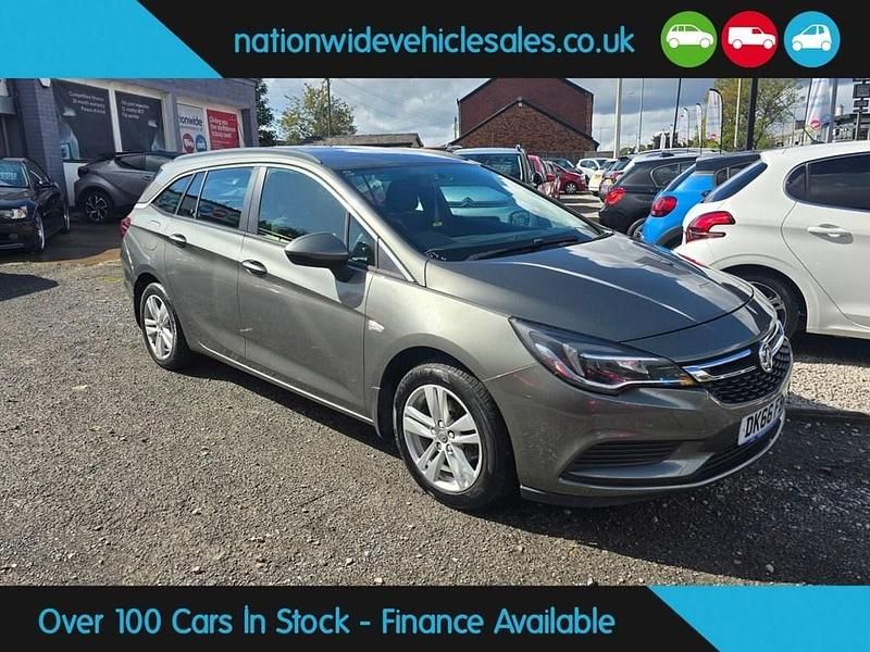 Grey Used 2022 Vauxhall Astra Design Edition Estate | £4,974 - Image 1/4