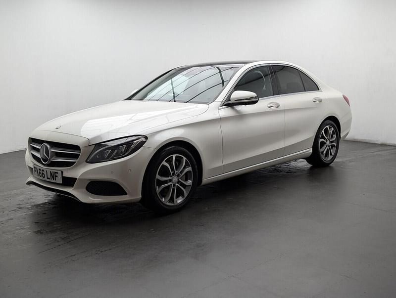 Used Mercedes C250 Premium Plus 204 HP (150 kW) 2016 White Sedan
