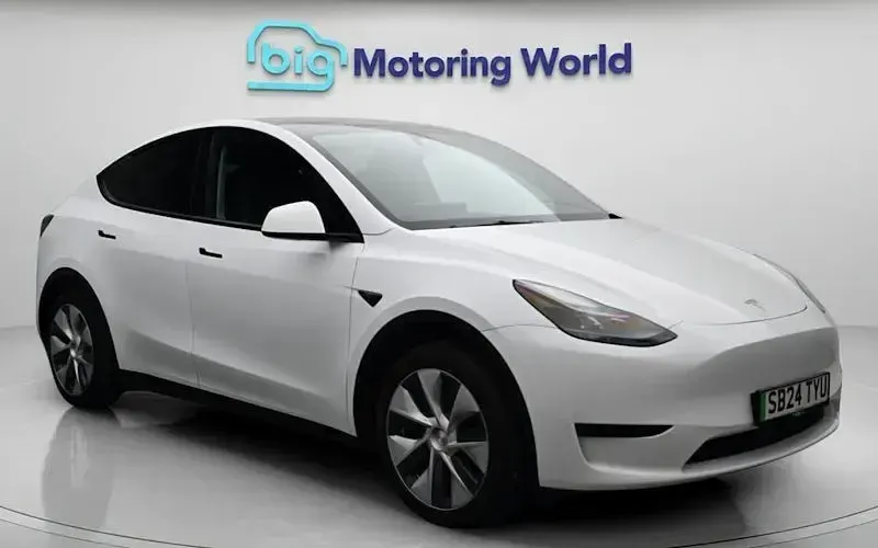 Used Tesla Model Y Standard Range 219 kW (299 HP) 2024 SUV