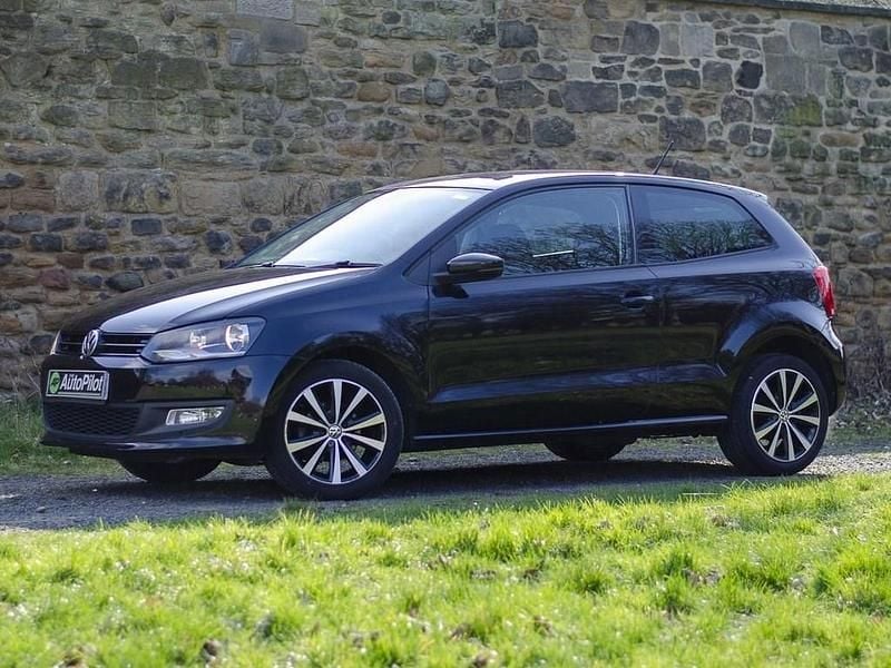 Used VW Polo Edition 85 HP (62 kW) 2014 Black Hatchback