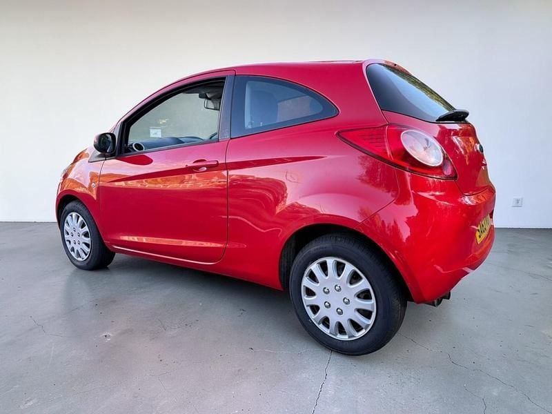 Używany Ford Ka 69 KM (50 kW) 2013 Czerwony Hatchback