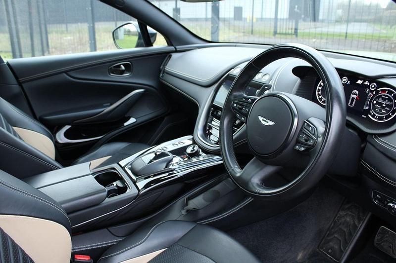 Used Aston Martin DBX 707 HP (519 kW) 2023 Green SUV