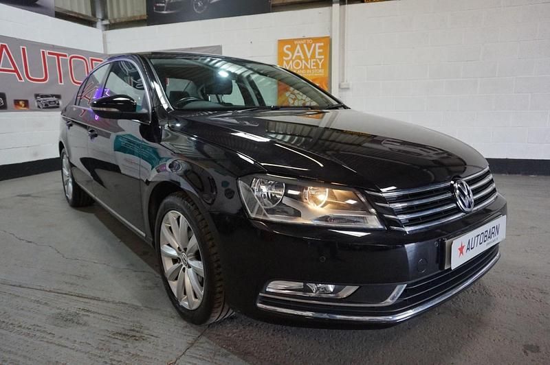 Used VW Passat SE 2011 Black Sedan