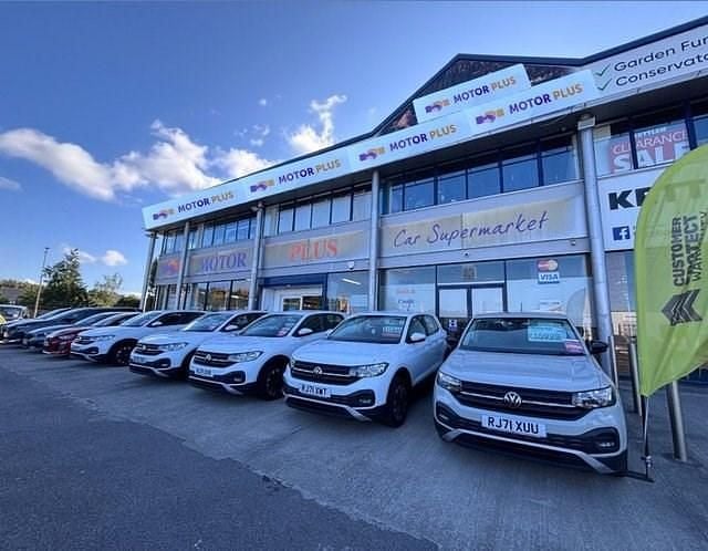 Used Ford Kuga Titanium 150 HP (110 kW) 2024 Red SUV