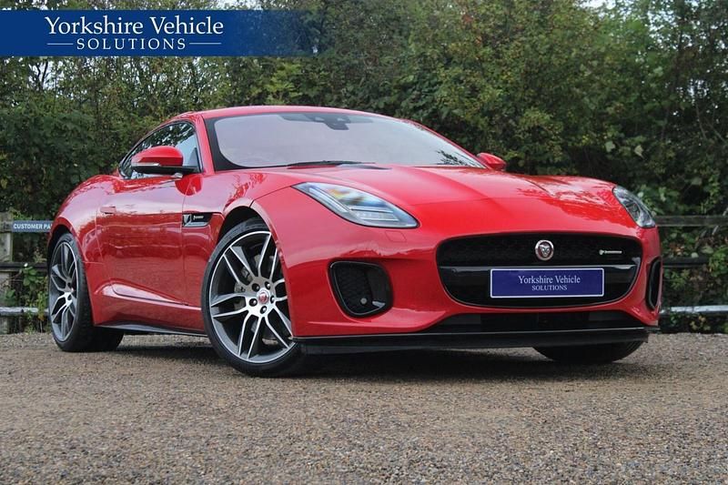 Used Jaguar F-Type R-Dynamic 300 HP (220 kW) 2019 Red Coupe