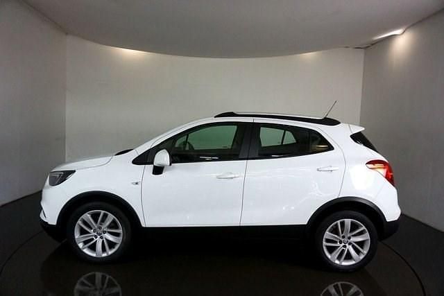 Used Vauxhall Mokka X Active 140 HP (102 kW) 2018 White SUV