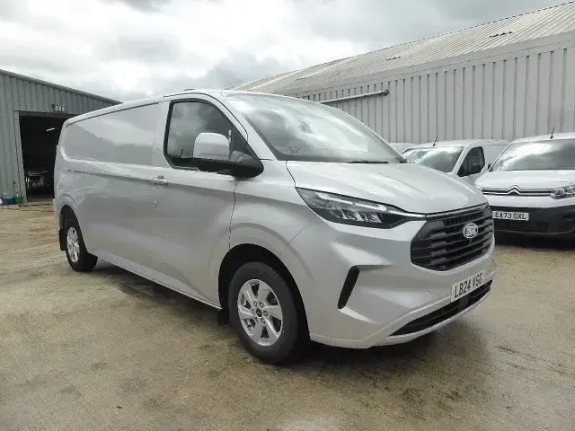 Used Ford Transit Custom Limited 136 HP (100 kW) 2024 Silver Van