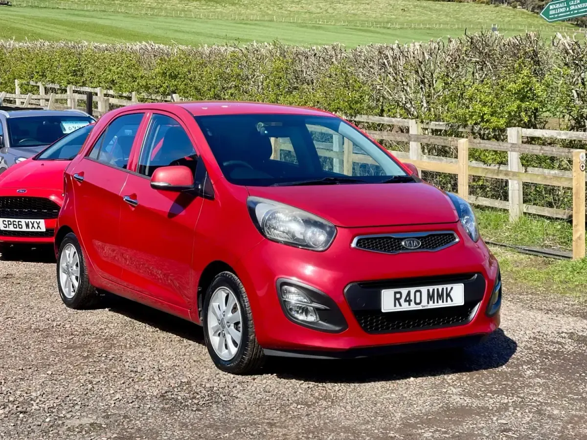 Usado Kia Picanto 2012 Vermelho Citadino