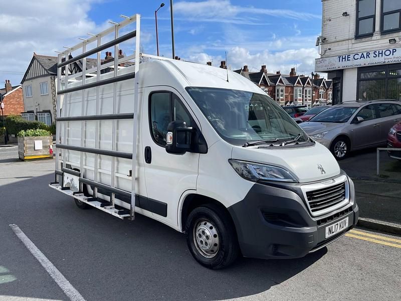 Used Peugeot Boxer 130 HP (95 kW) 2017 White Van