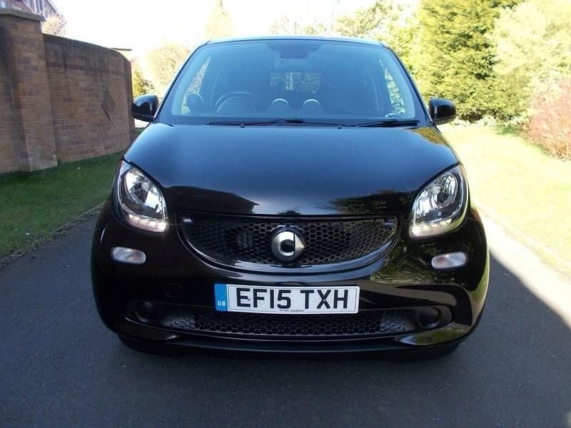 Used Smart ForFour Prime 71 HP (52 kW) 2015 Black Hatchback