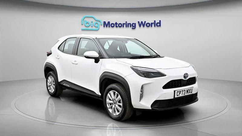 Used Toyota Yaris Cross 2024 White SUV