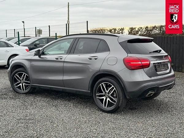 Used Mercedes GLA180 Urban 122 HP (89 kW) 2018 Grey SUV