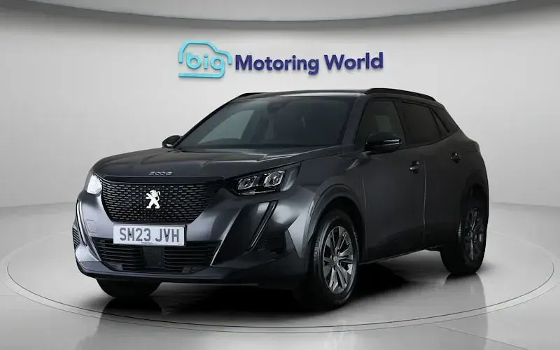 Used Peugeot 2008 Active+ 101 HP (74 kW) 2023 SUV