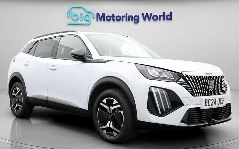 White Used 2024 Peugeot 2008 Allure SUV | £15,700 (Good price) - Image 1/4