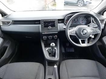 Used Renault Clio V Play 100 HP (73 kW) 2020 Silver Hatchback