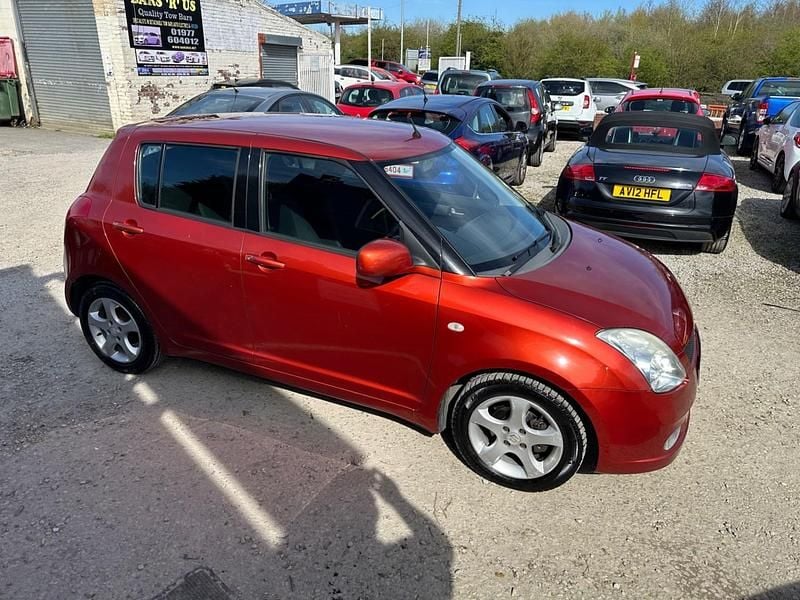 Usado Suzuki Swift GLX 102 HP (75 kW) 2008 Laranja Citadino