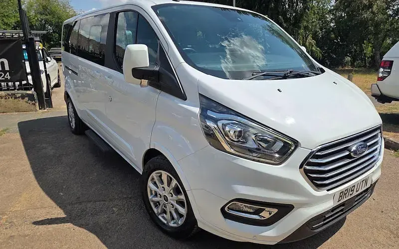 Used Ford Tourneo Custom Titanium 131 HP (96 kW) 2023 Van